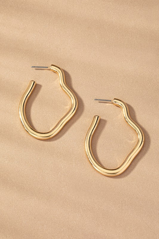 Everly Irregular Shaped Hoop Earrings in Gold