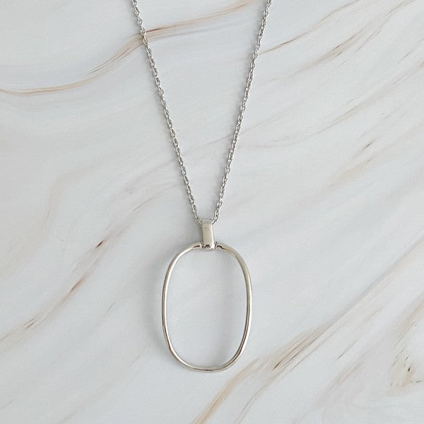 Simple and Sleek 32" Oval Pendant Necklace in Silver