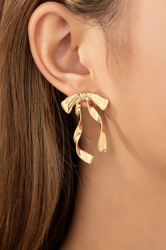 Twisted Ribbon Bow Earrings in Gold