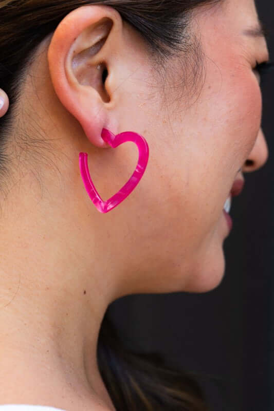 Acrylic Heart Hoops Earrings in Hot Pink