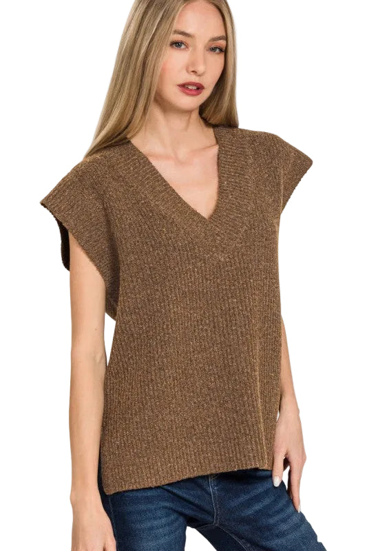 Ther Perfect Pick Sweater Vest in Brown