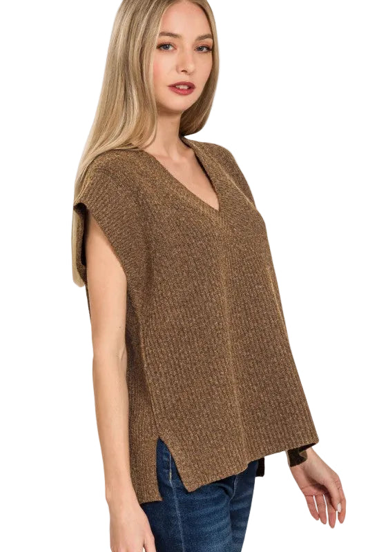 Ther Perfect Pick Sweater Vest in Brown