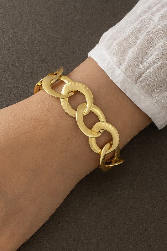 Trendsetter Chunky Link Toggle Bracelet