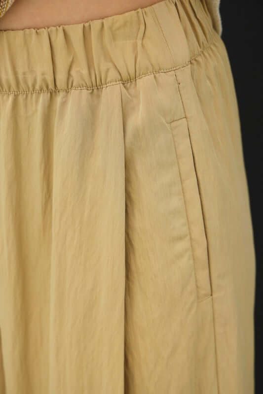 Deirdre Flowy Wide Leg Cropped Pants in Sand